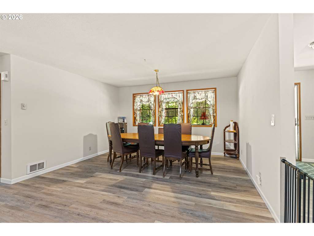 Second bedroom with natural light